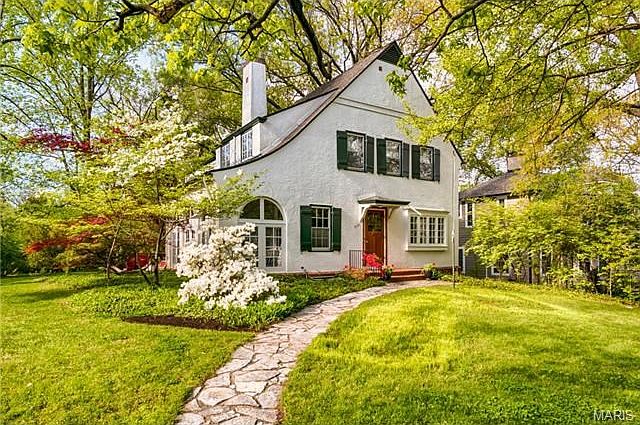 Traditional Webster Groves home offering abundant warmth, charm