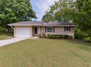 1801 Neihardt Ave, Branson, MO 65616