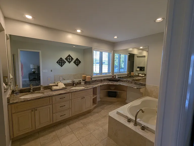5474 Kemkerry Rd — Photo 17