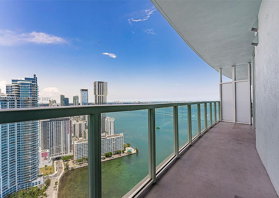 1st image of 1900 N Bayshore Dr APT 4206
