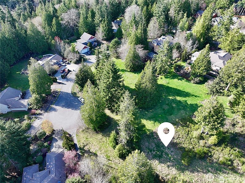 3rd image of 103 Wells Ridge Court