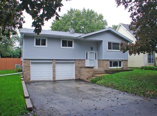 537 Dublin Dr, Mundelein, IL