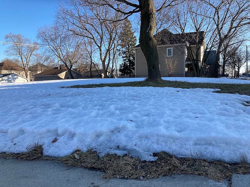 1st image of 3292 N 3rd St #3294