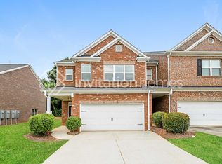 215 Green Bridge Ct, Lawrenceville, GA 30046