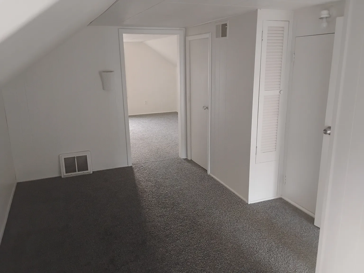 3 bed, 1.5 bath, 1248 sqft, $500 — Photo 1