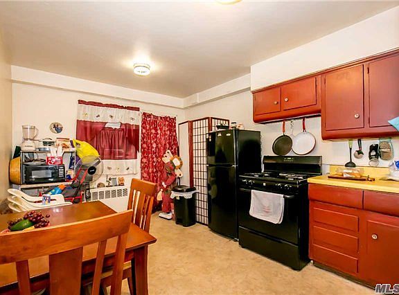 5th image of 2417 77th St