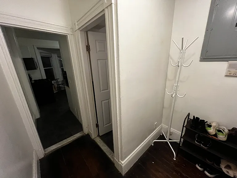 40 Hillside St — Photo 59