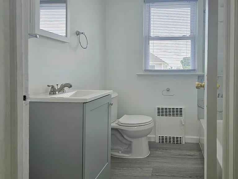 41 Elmwood Ave #2 — Photo 22