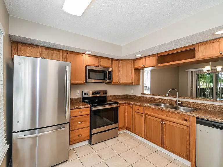 8775 Ivey Rd — Photo 10