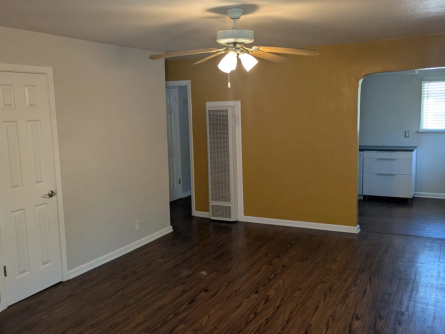 2 bed, 800 sqft, $1,850 — Photo 3