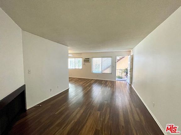 2nd image of 1951 Malcolm Ave APT 104