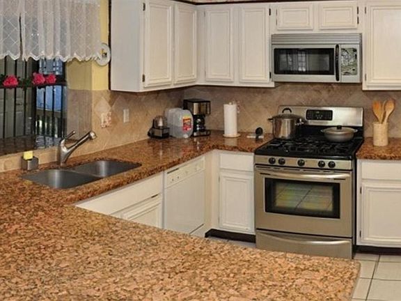 5th image of 8019 Vista Del Sol Dr