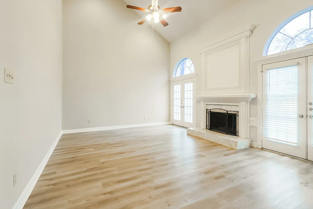 4 bed, 3.5 bath, 2878 sqft, $2,495 — Photo 4