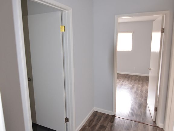 2nd image of 3243 Portola Ave APT 7