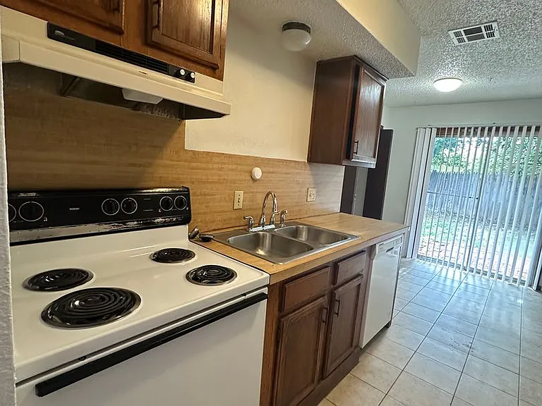 108 Kendra Dr — Photo 14