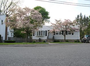 10 Milton Ter, Hyde Park, MA 02136