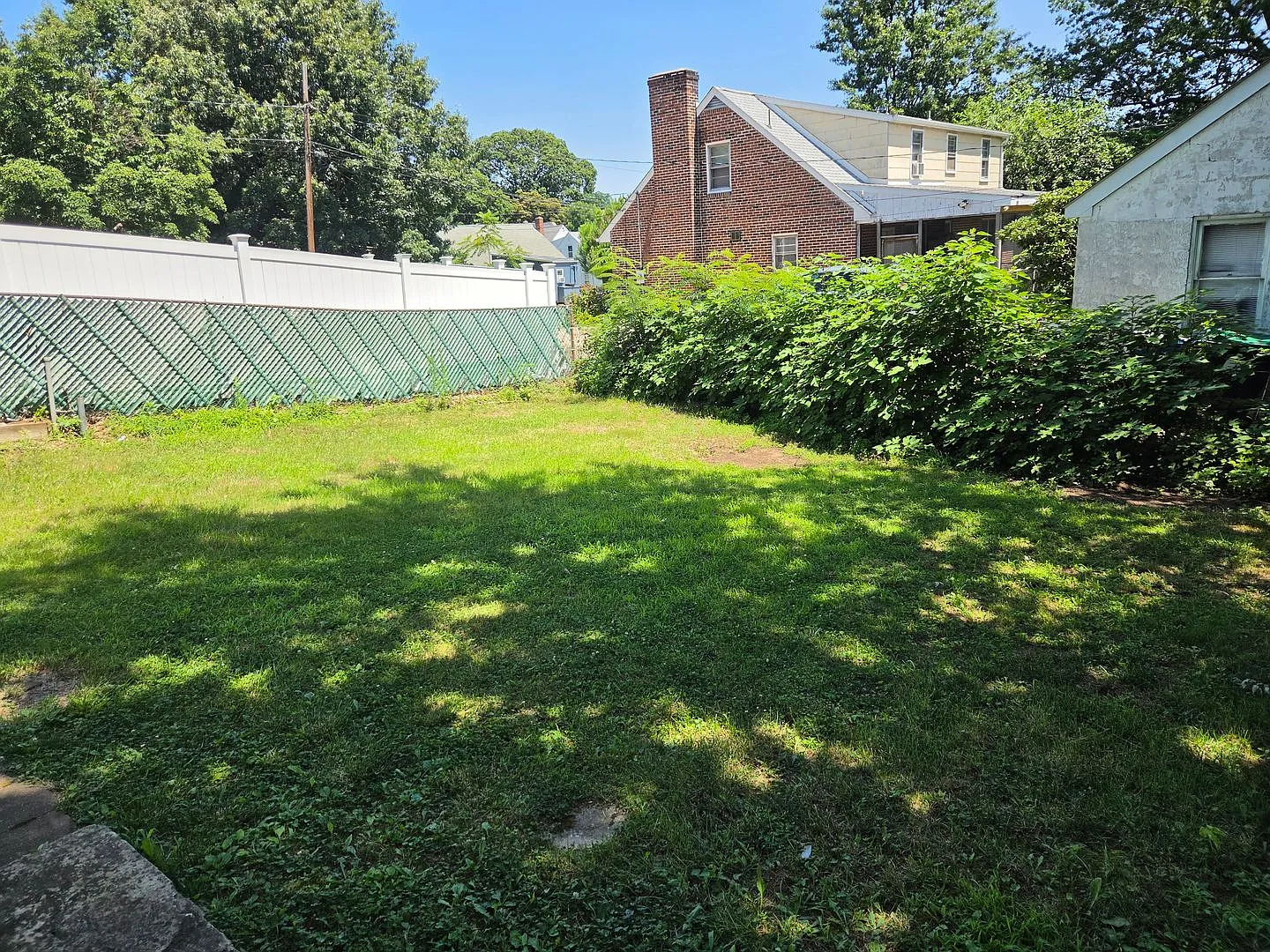 3 Bedroom 2 Bath House — Photo 2