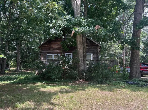 2736 London Ln, Vineland, NJ 08361