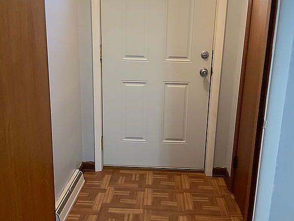 3rd image of 136 Delray Ave