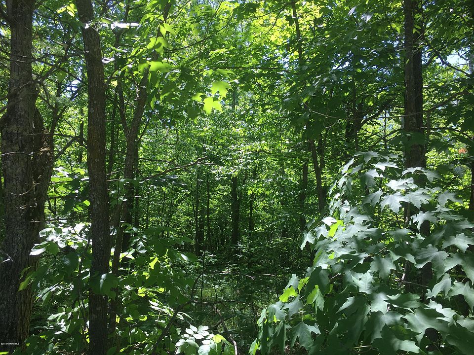 2nd image of Clover Rd