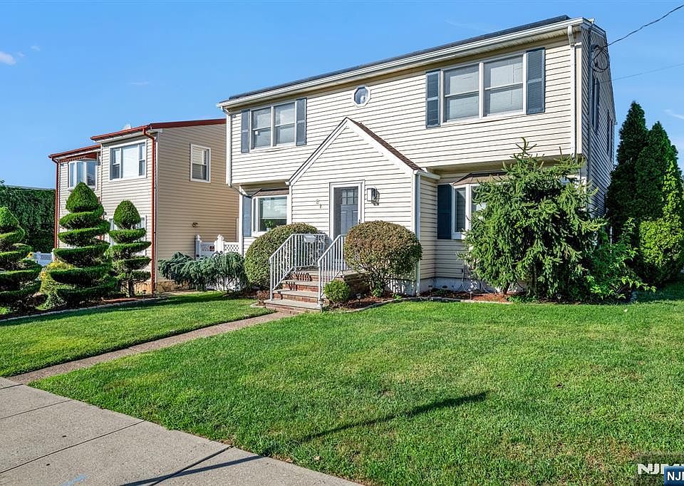 1st image of 21 Kipp Ave