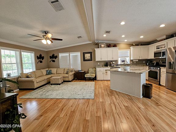 2nd image of 140 Donnas Pl