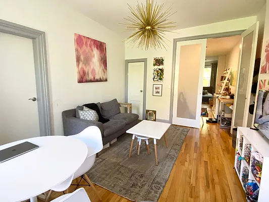 Rented by KWNYC Tribeca | media 39