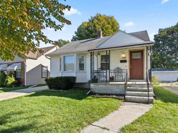 22062 Rausch Ave, Eastpointe, MI 48021