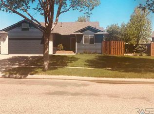 7216 W Chesapeake Ln, Sioux Falls, SD 57106