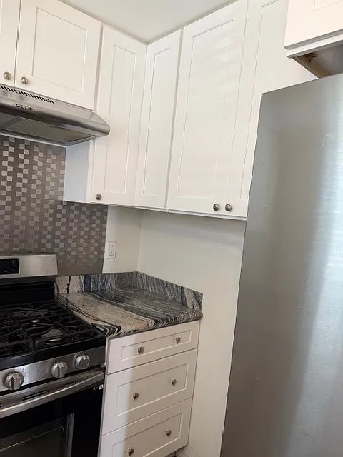 1016 N Banning Blvd — Photo 4