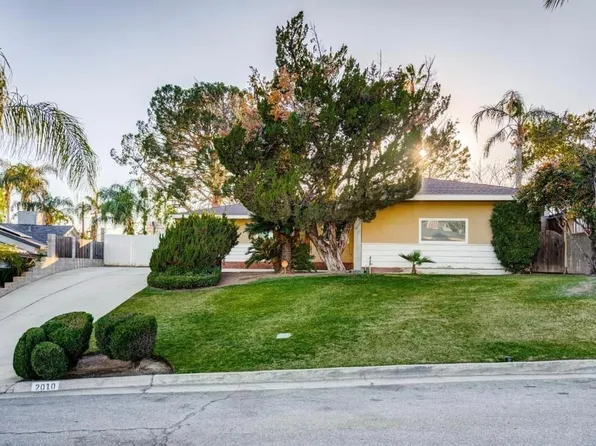 2010 Kingston Pl, Bakersfield, CA 93306