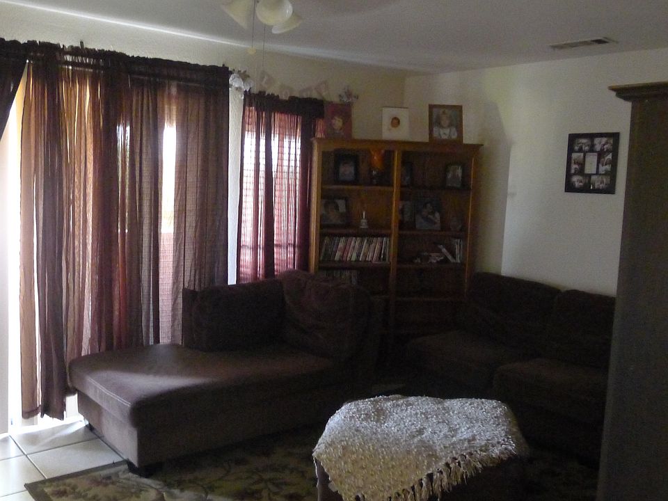 2nd image of 1221 N. Peach ##264