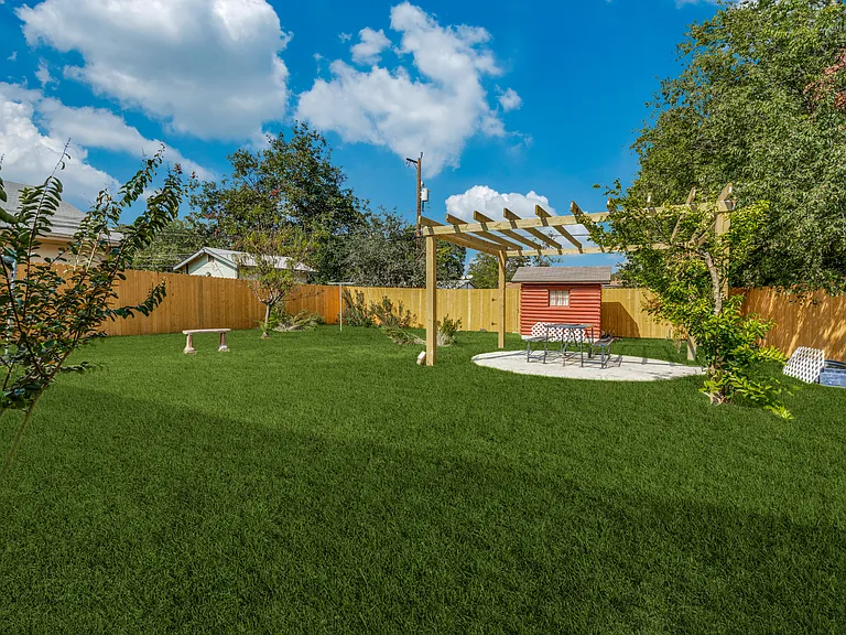 339 Edgebrook Ln — Photo 12