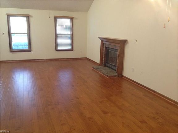 3rd image of 1116 Millay Ct