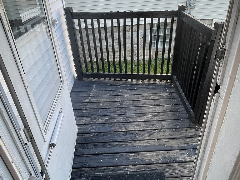 2521 W Michigan St — Photo 29