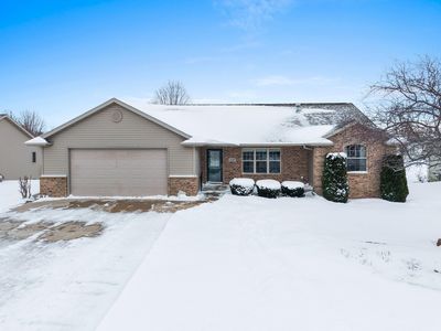 1602 Meadows Ln, Luxemburg, WI, 54217