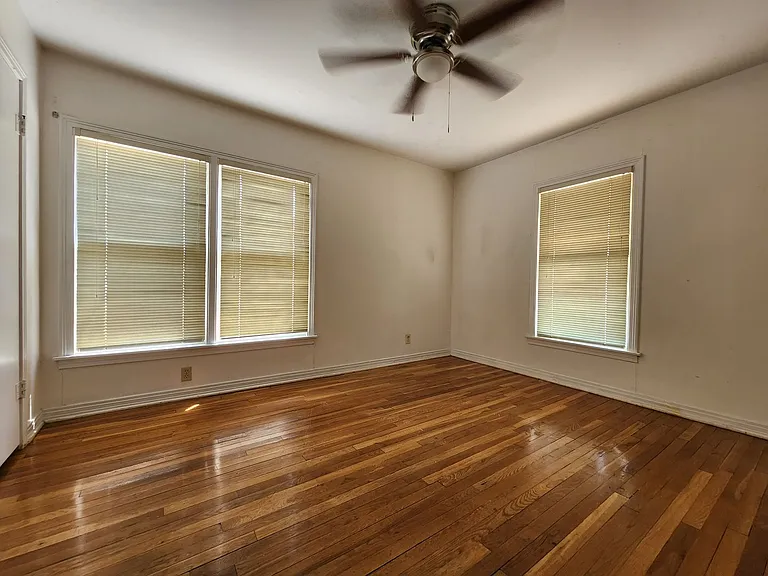 707 W Avenue J — Photo 7