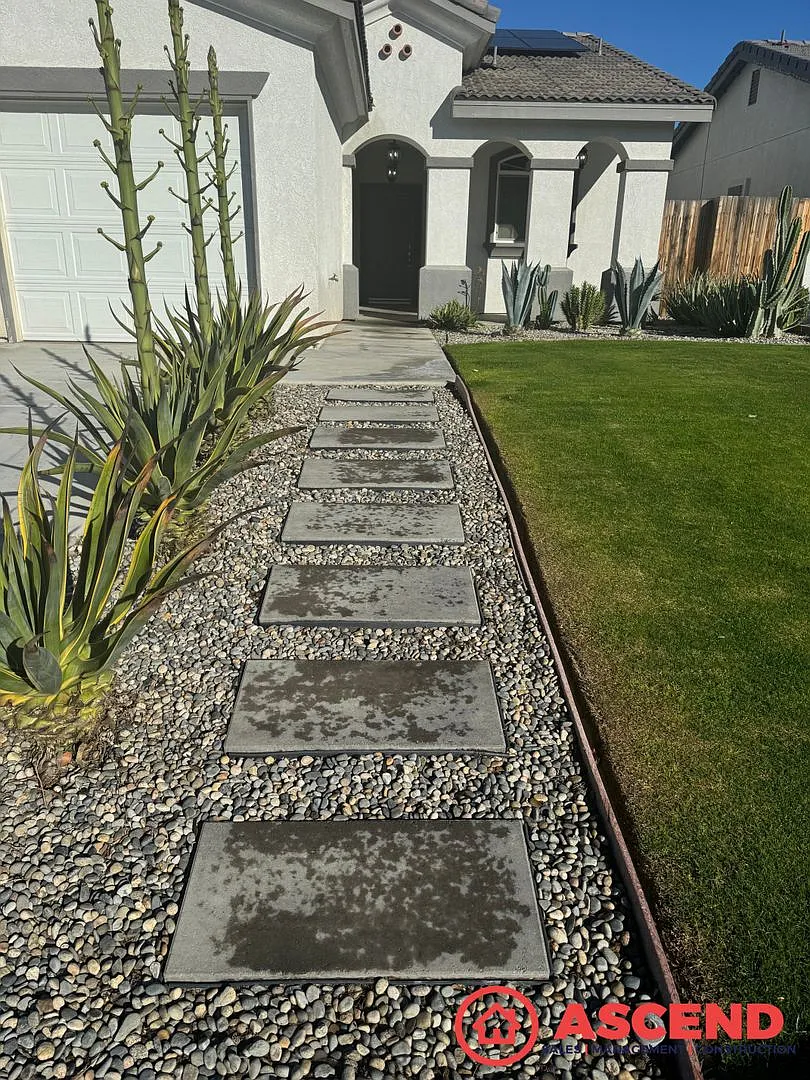 Elegant 4BD/2BA Home in Bakersfield's 93307 Solar, Granite Countertops, Vinyl Flooring & Small Pe... — Photo 1