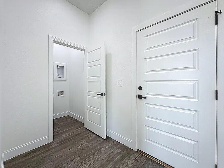 2121 Broad Water Dr — Photo 50