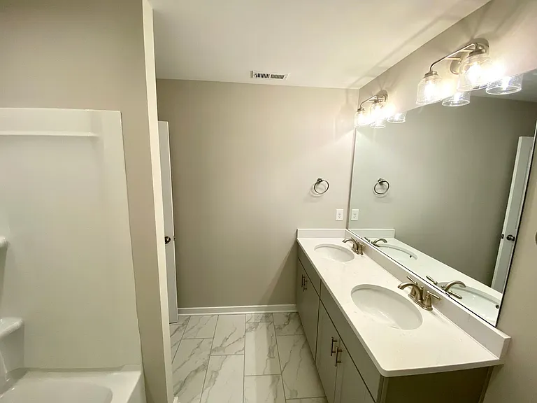 115 Cranford Dr — Photo 14
