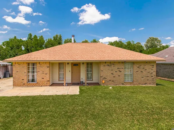 1819 Saul Ave, Zachary, LA 70791