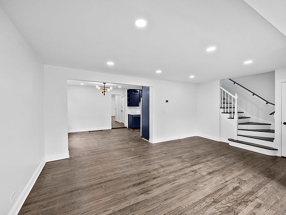 4th image of 8848 S Jeffery Blvd