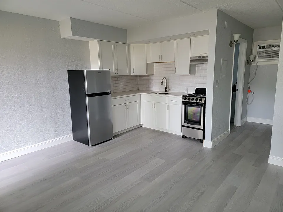 720 7th Ave N #5