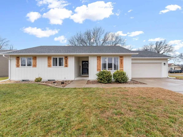 502 S Cherry St, Lindsborg, KS 67456