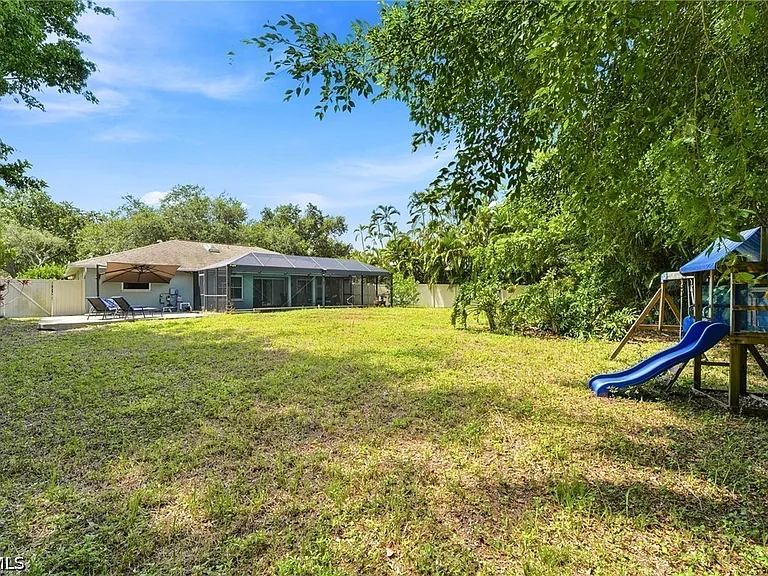 18918 Cypress View Dr — Photo 30