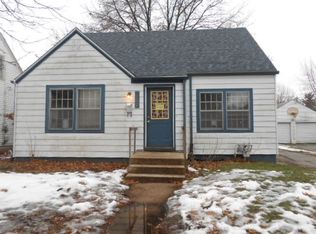 3016 Garfield Dr, Rockford, IL 61101