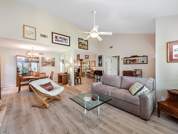 5th image of 245 Windtree Ave