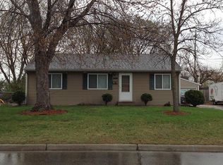 5644 Elmhurst Ave N, Crystal, MN 55428
