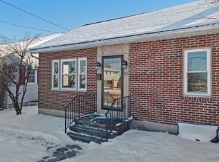 110 E Weis St, Topton, PA 19562