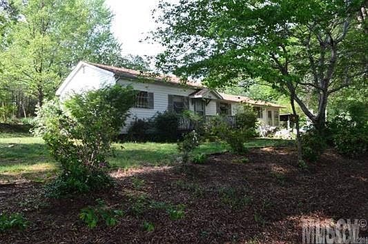 2nd image of 1210 Candace Ln